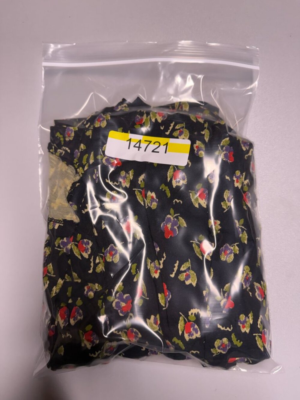 TOAD&CO Women's Marley Tiered Long Sleeve Dress in Black Pansy Print Size S - Picture 7 of 7